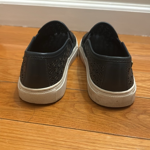 Tory Burch / Perforated Sneakers - Picture 4 of 8